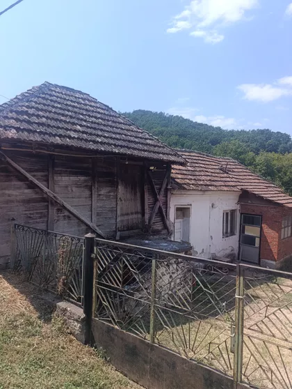Poružnica | 4zida.rs
