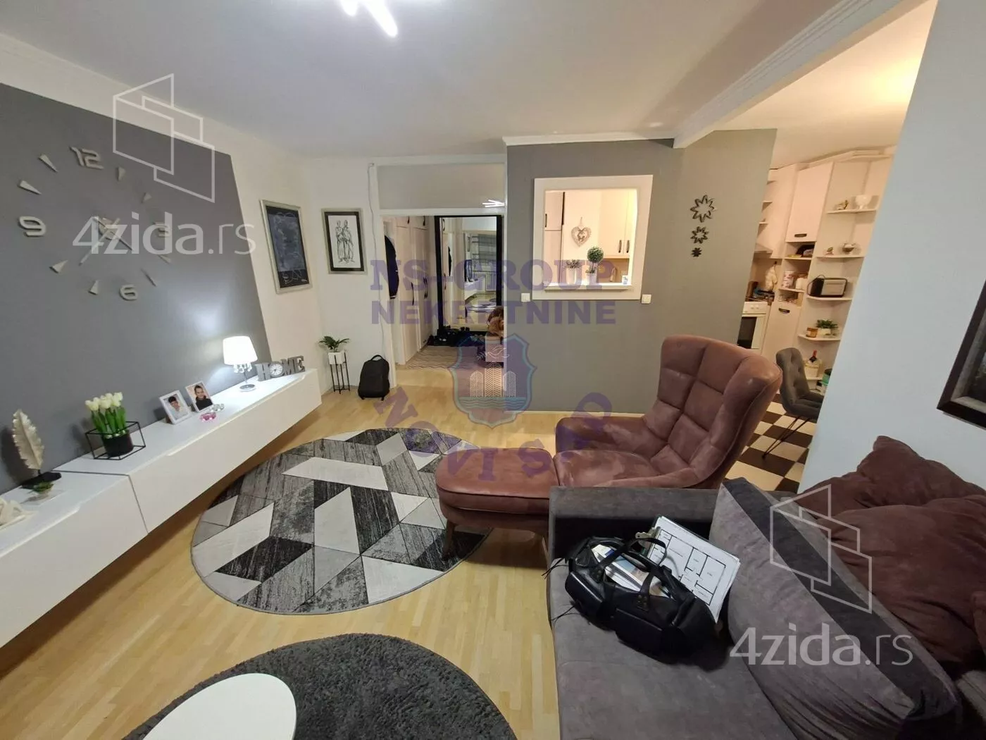 Troiposoban stan | 4zida