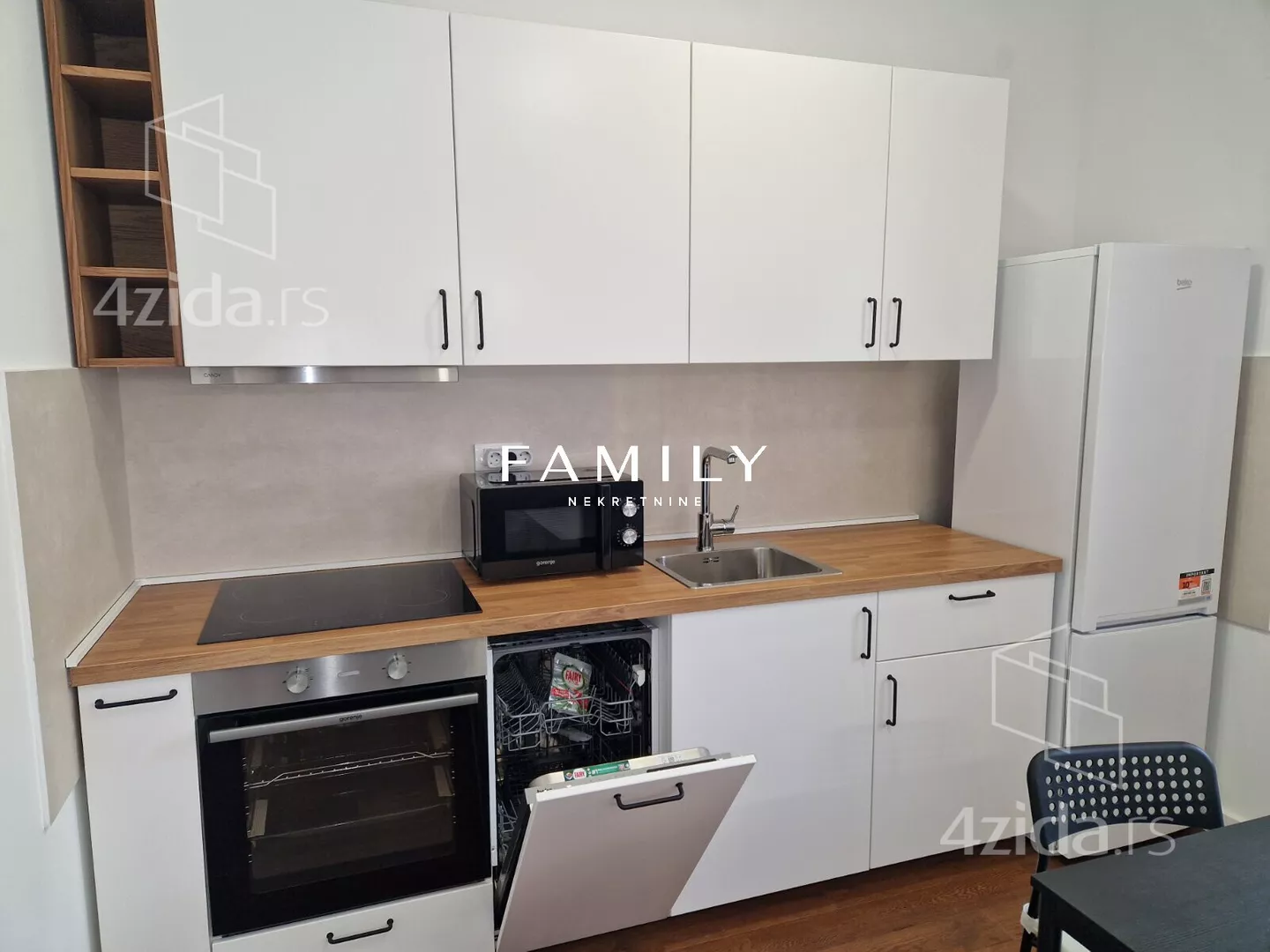 Jednoiposoban stan | 4zida