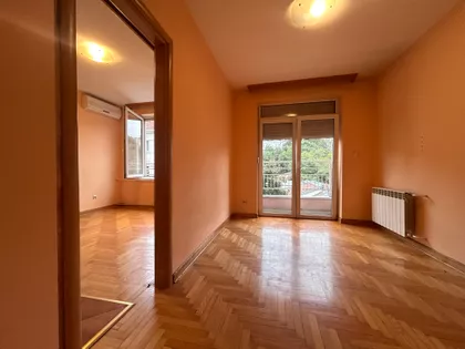 Sarajevska | 4zida.rs
