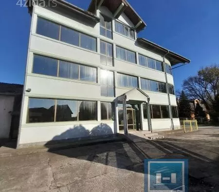 Poslovni prostor | 4zida