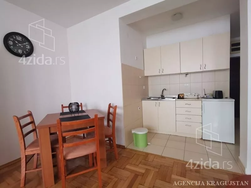 Garsonjera | 4zida