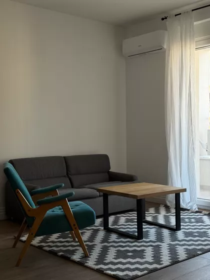 Luke Sučića 9 | 4zida.rs