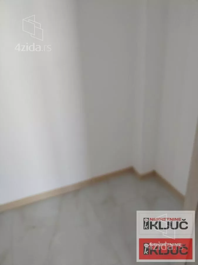 Četvoroiposoban stan | 4zida