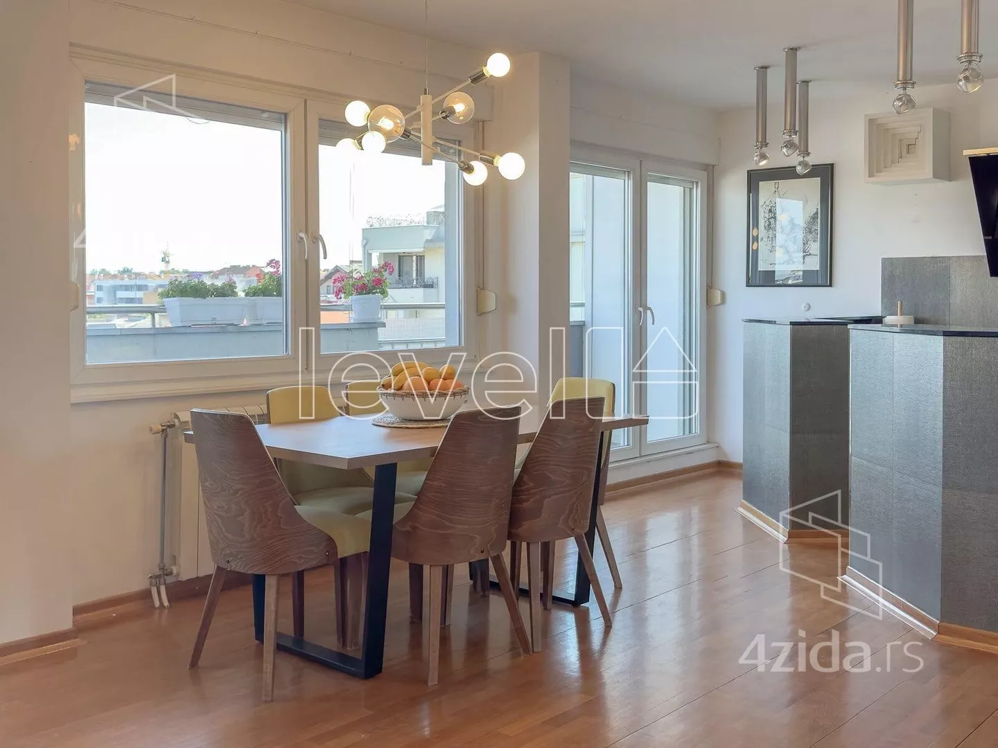 Četvorosoban stan | 4zida