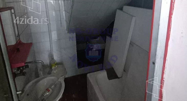 3-etažna kuća | 4zida