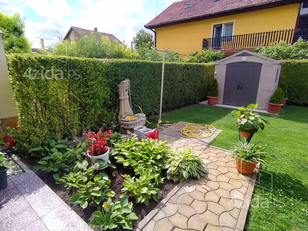 3-etažna kuća | 4zida