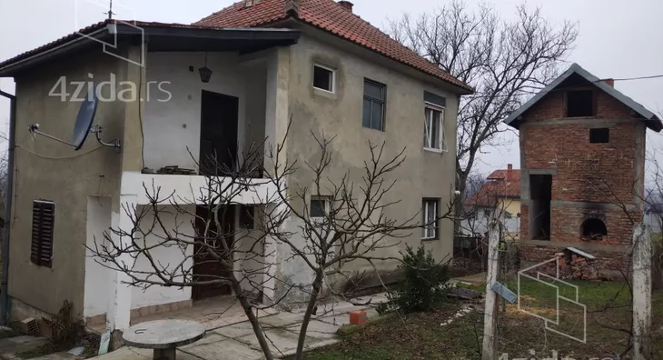 2-etažna kuća | 4zida