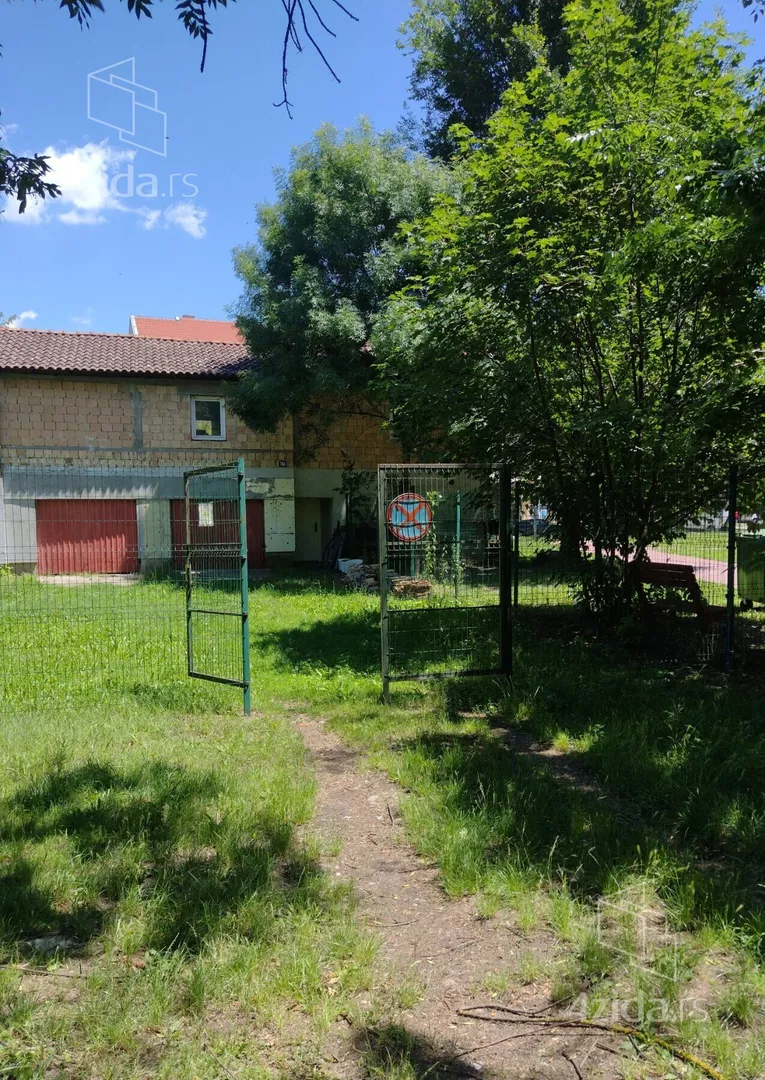 Garaža | 4zida