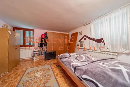 Kraljice Katarine | 4zida.rs