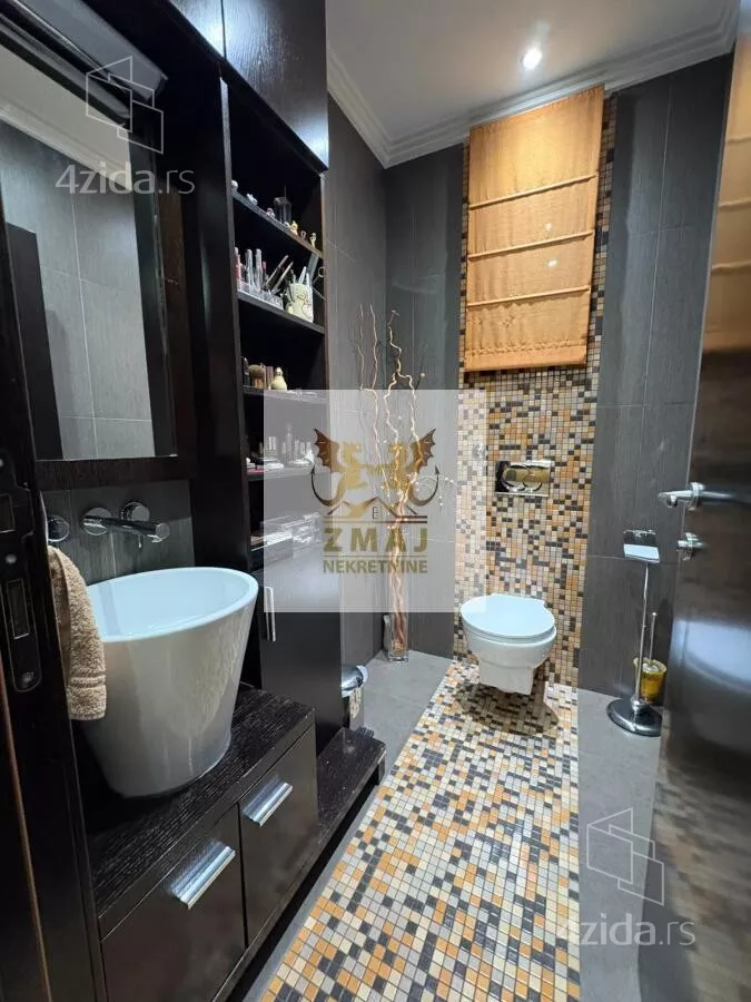 Petosoban stan | 4zida