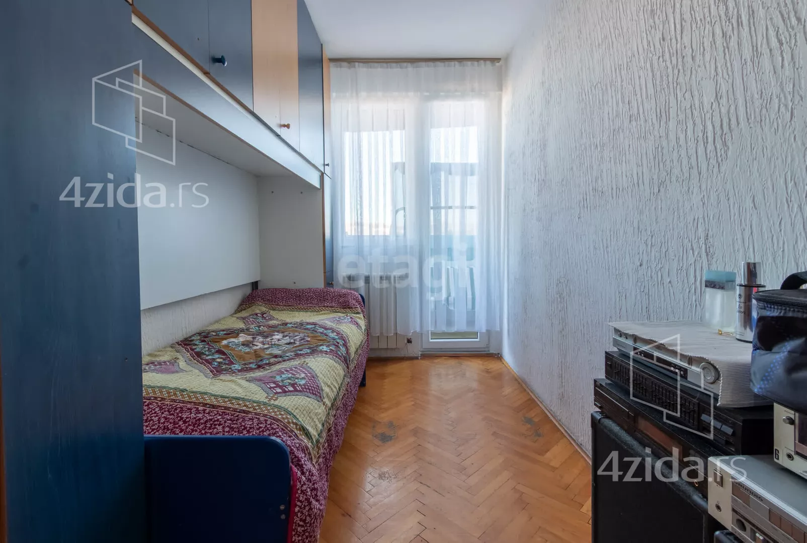 Šestosoban stan | 4zida