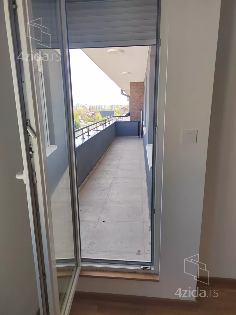 Četvoroiposoban stan | 4zida