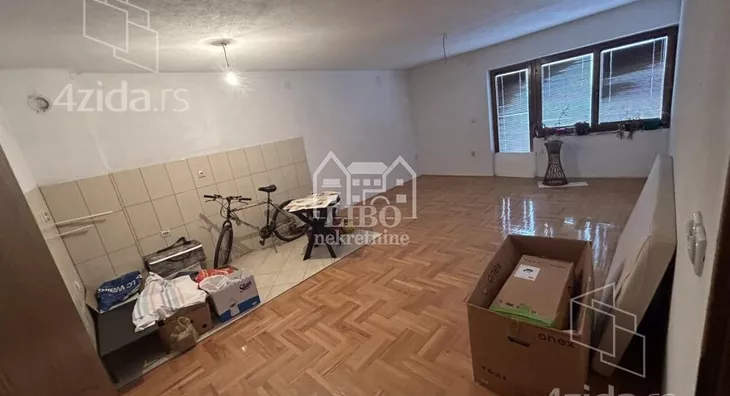 4-etažna kuća | 4zida