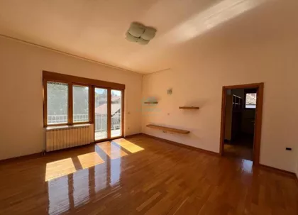 Čolak Antina | 4zida.rs