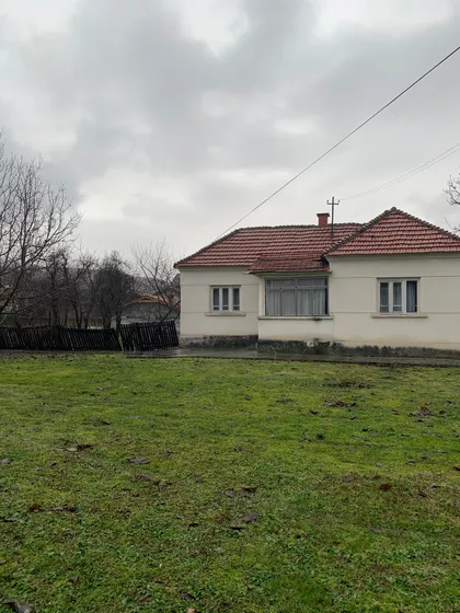 Raševica | 4zida.rs