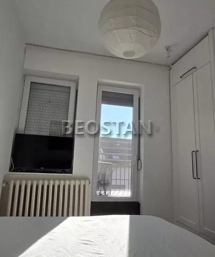 22. Oktobra | 4zida.rs