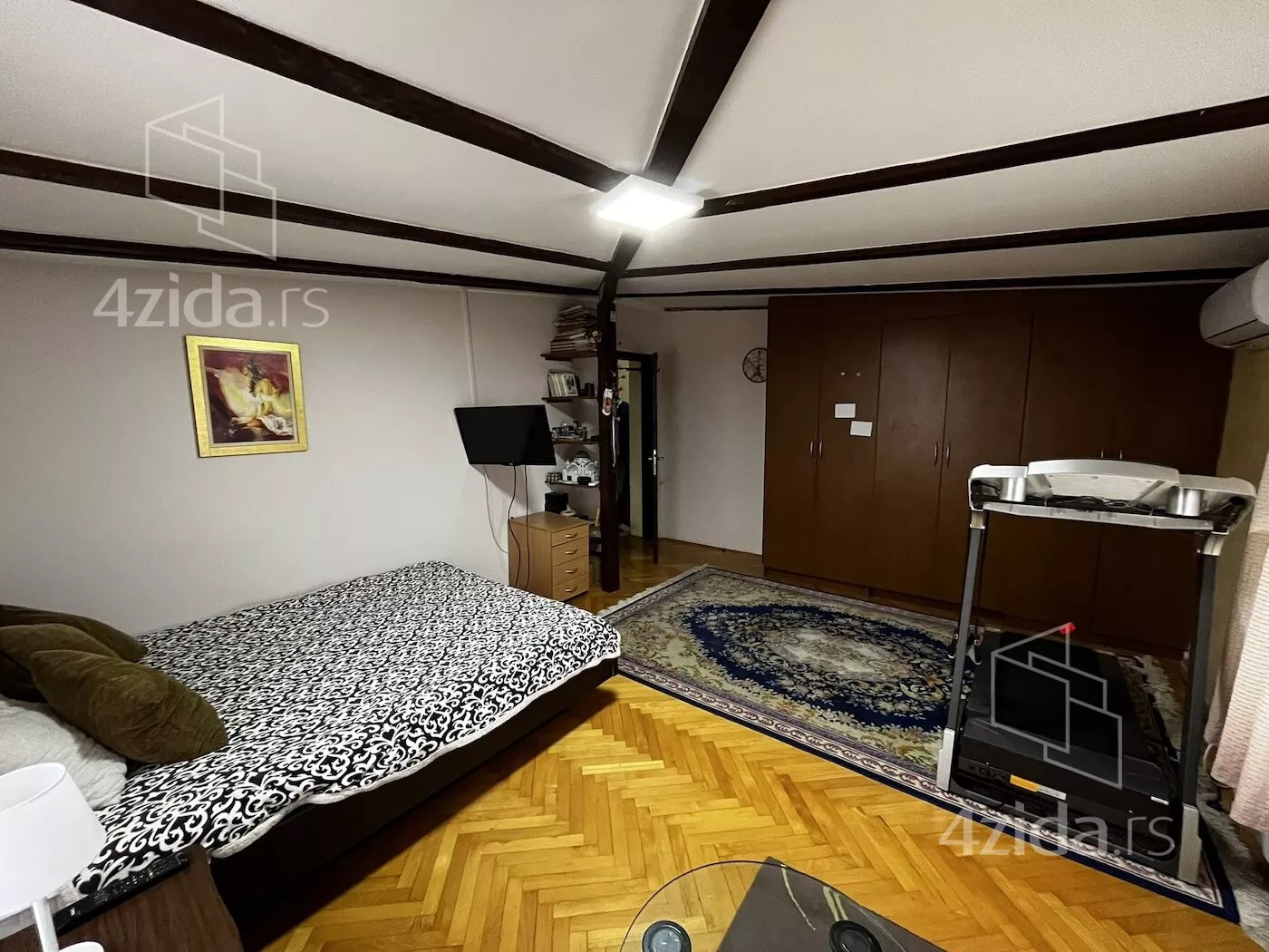 Šestosoban stan | 4zida