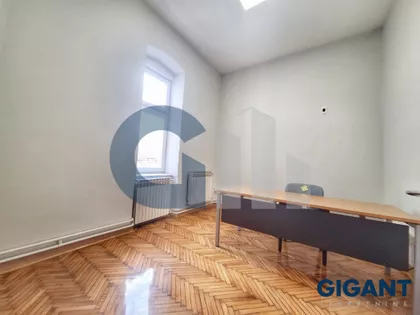Cara Uroša | 4zida.rs