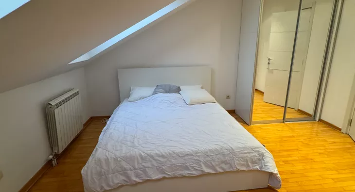 Četvoroiposoban stan | 4zida