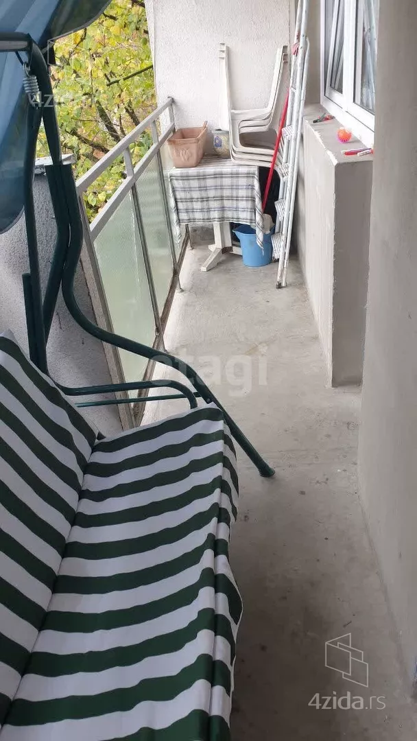 Šestosoban stan | 4zida