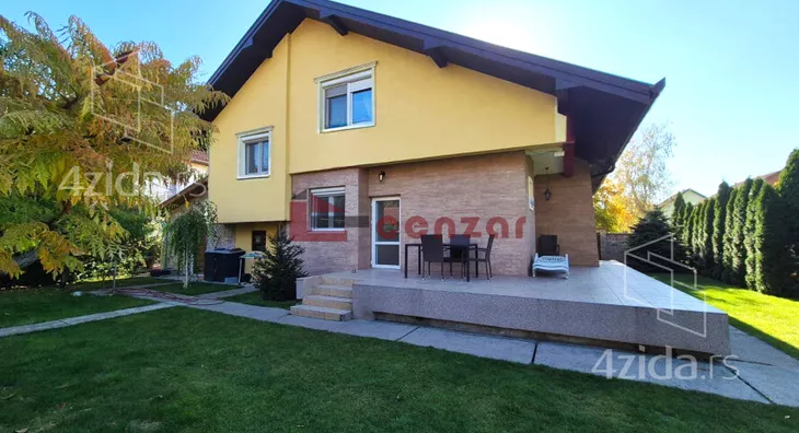 3-etažna kuća | 4zida