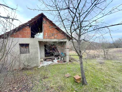 Donje Vlase | 4zida.rs