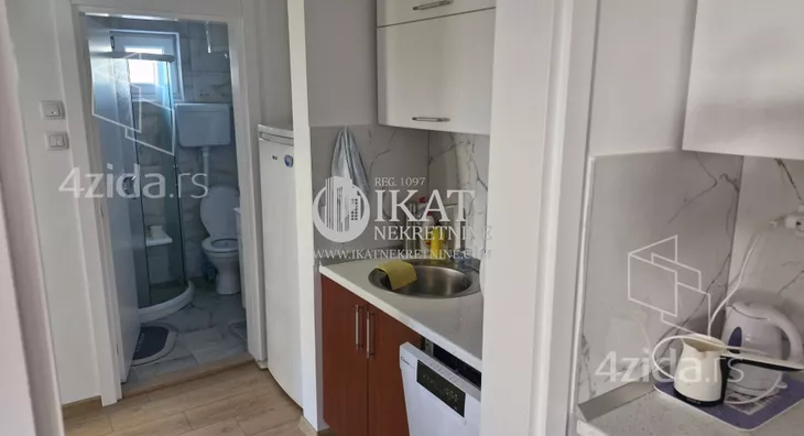 5-etažna kuća | 4zida