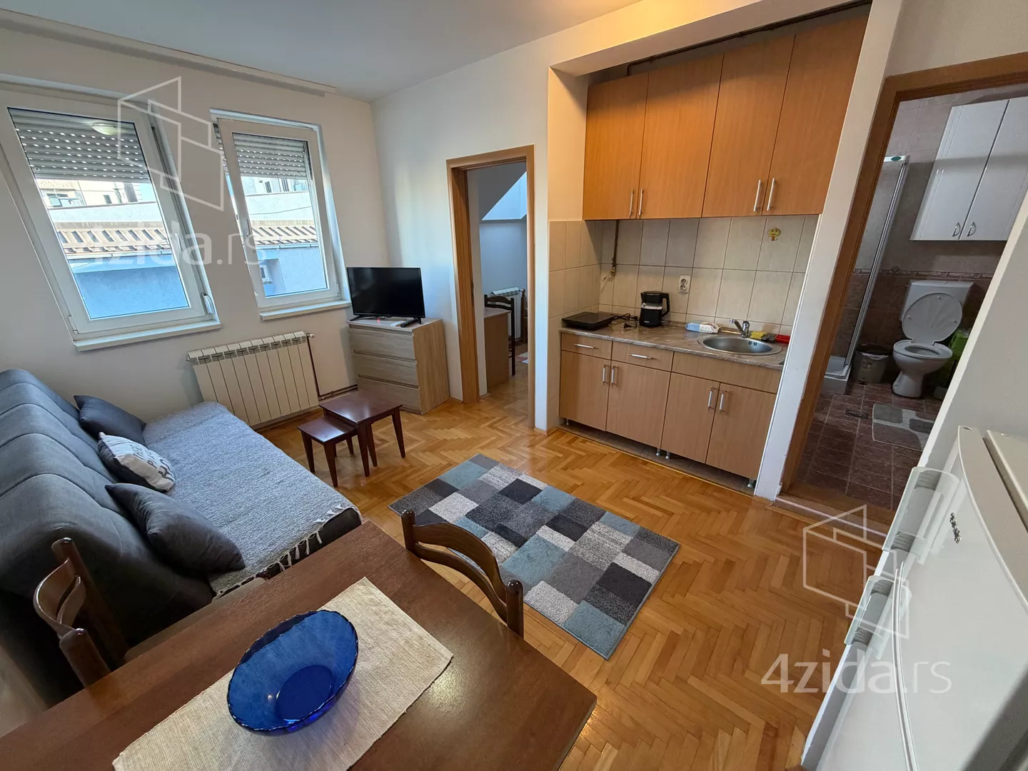 Jednoiposoban stan | 4zida