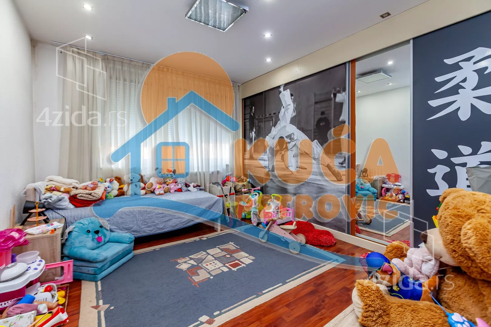 Četvorosoban stan | 4zida