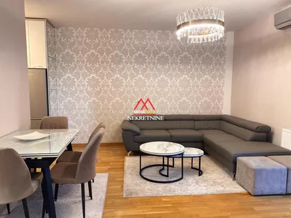 Branka Bajića | 4zida.rs