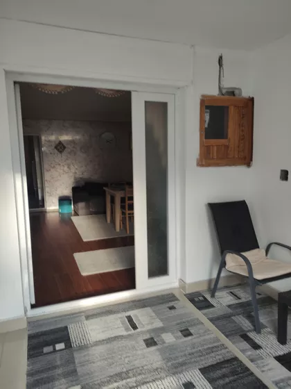 Mali Bajmok | 4zida.rs