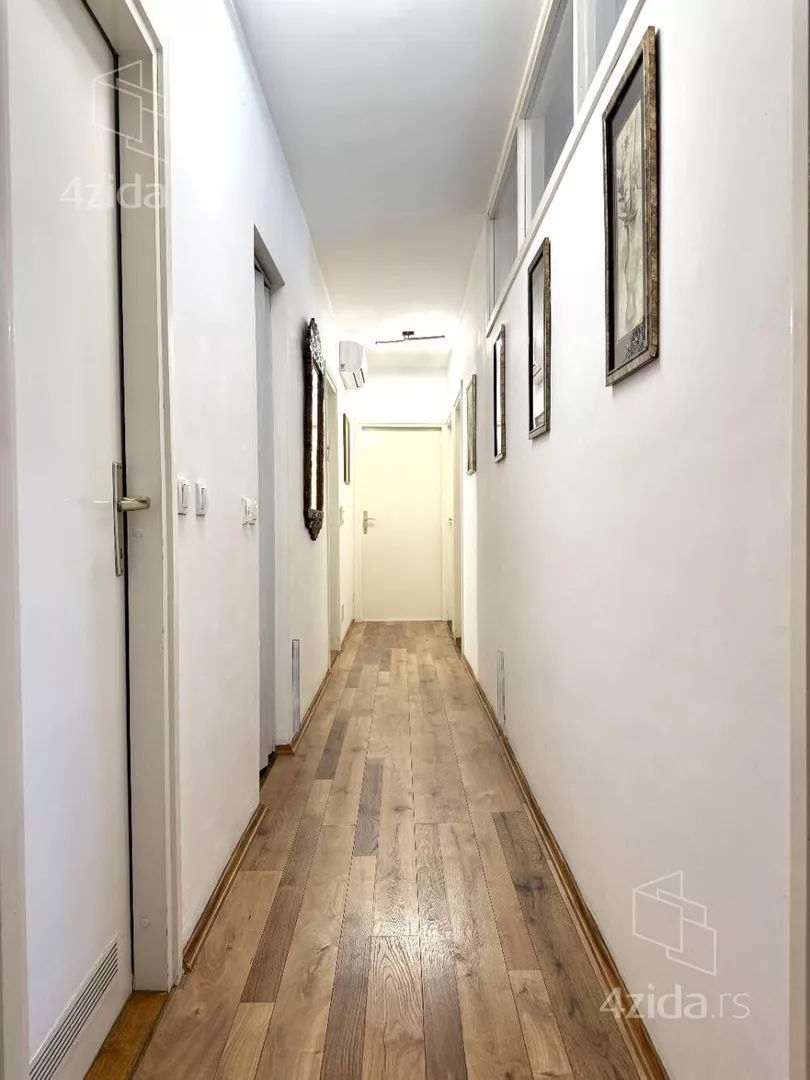 Troiposoban stan | 4zida