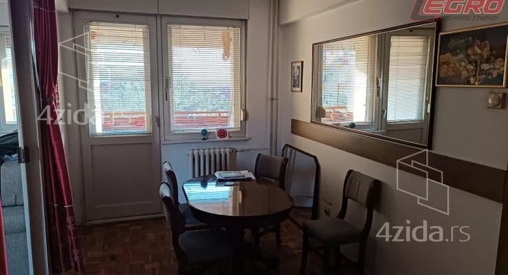 Troiposoban stan | 4zida