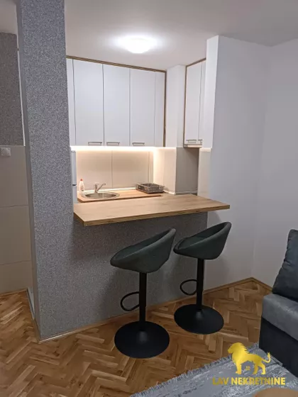 HADŽI RUVIMOVA | 4zida.rs