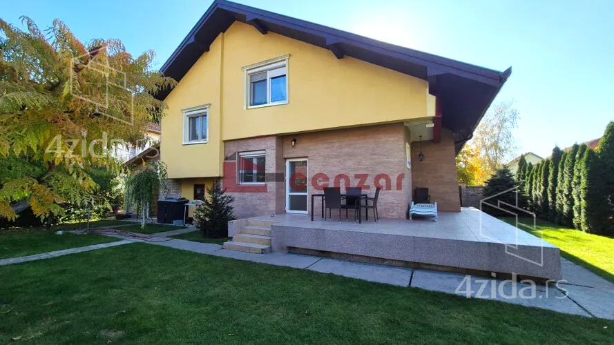 3-etažna kuća | 4zida