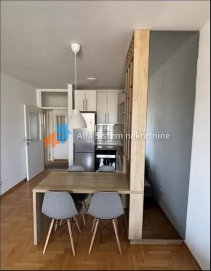 Stepa Stepanović | 4zida.rs