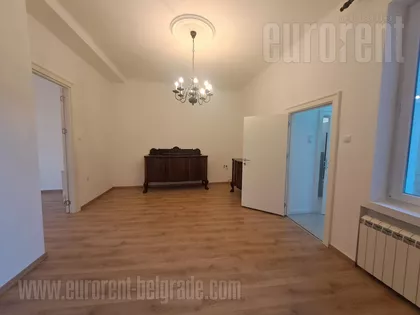 KNEZ MIHAILOVA | 4zida.rs