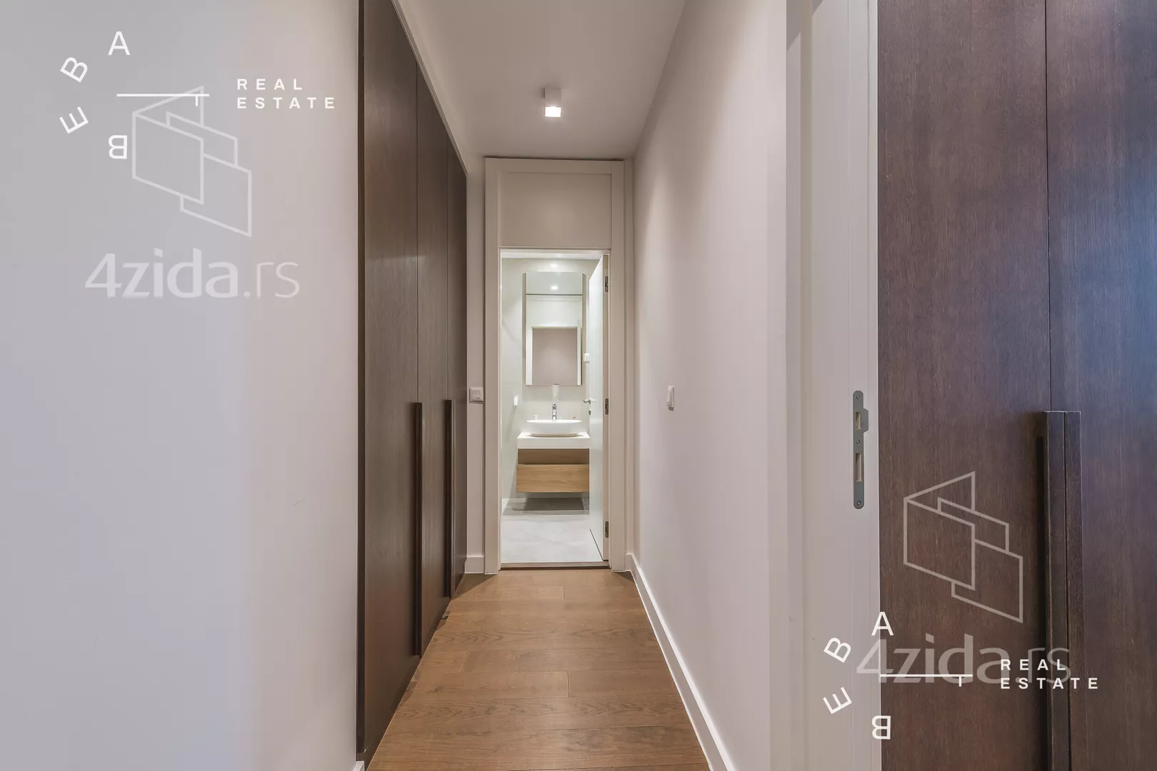 Petosoban stan | 4zida