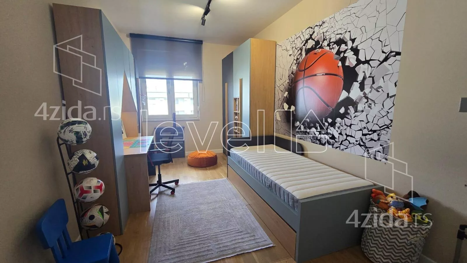 Četvorosoban stan | 4zida