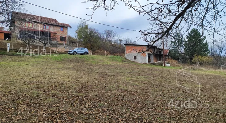 Građevinsko zemljište | 4zida