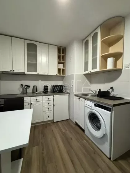 Železnička stanica | 4zida.rs