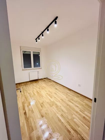 Rumenački put | 4zida.rs