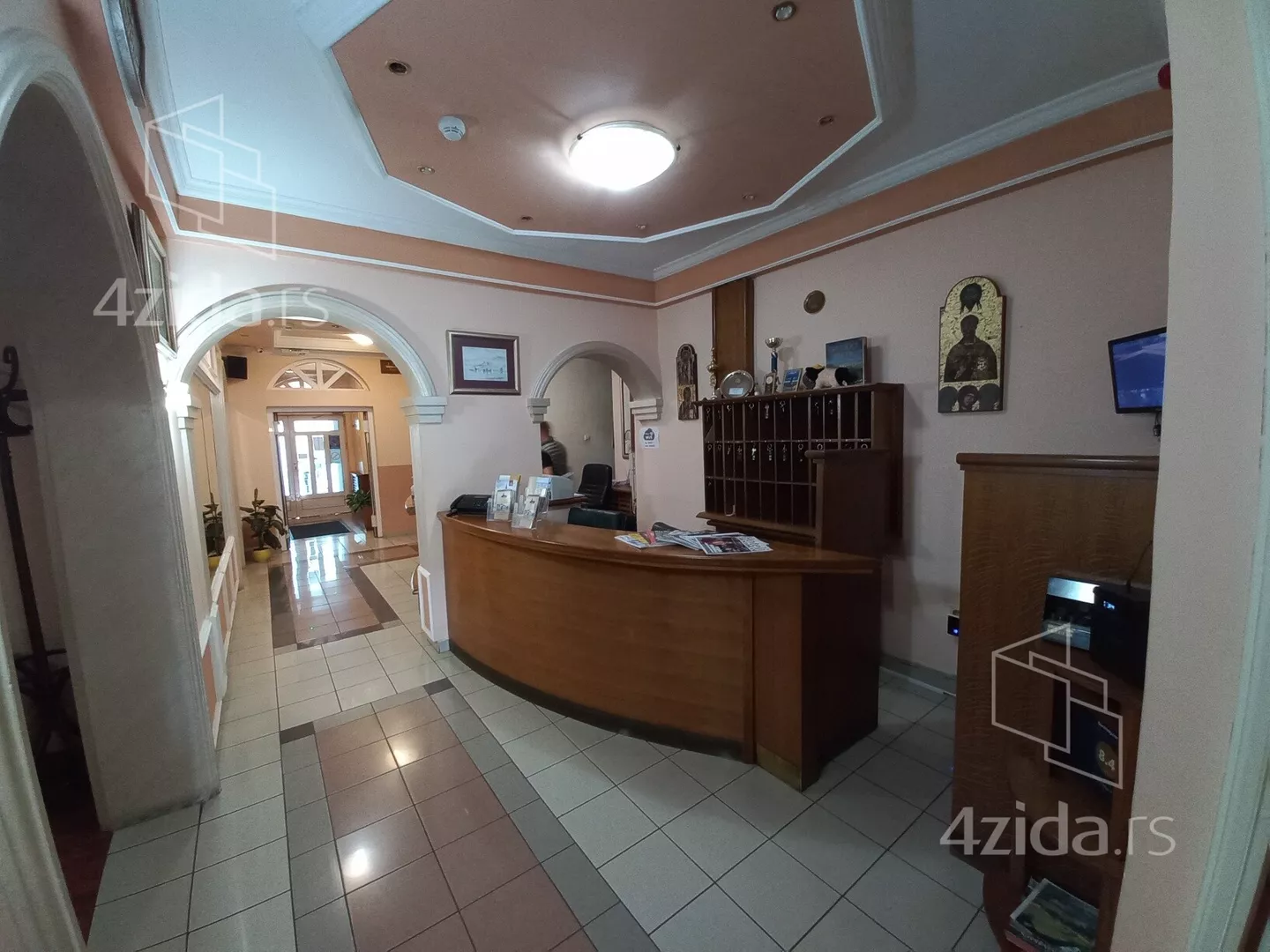 Poslovni prostor | 4zida