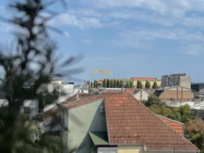 Stari Grad | 4zida.rs
