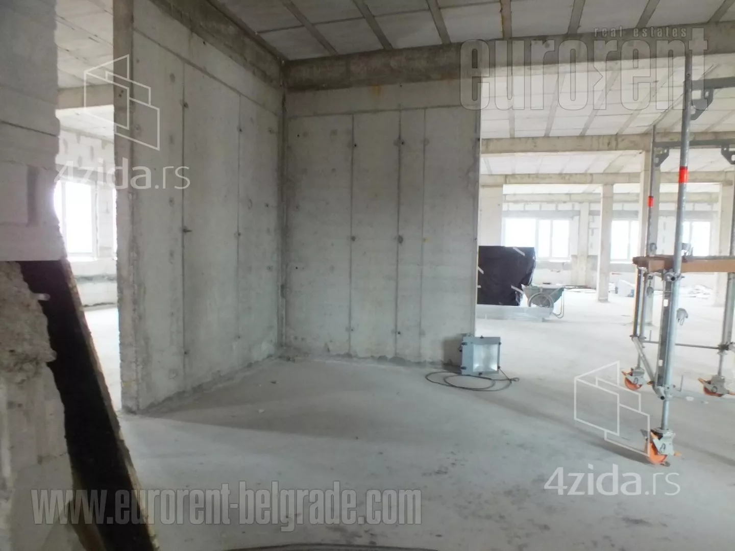 Poslovni prostor | 4zida