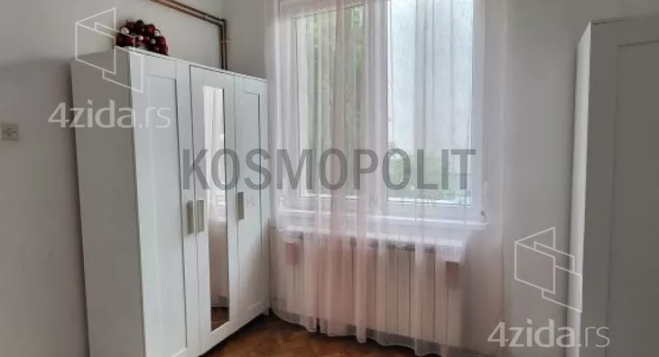 Četvoroiposoban stan | 4zida