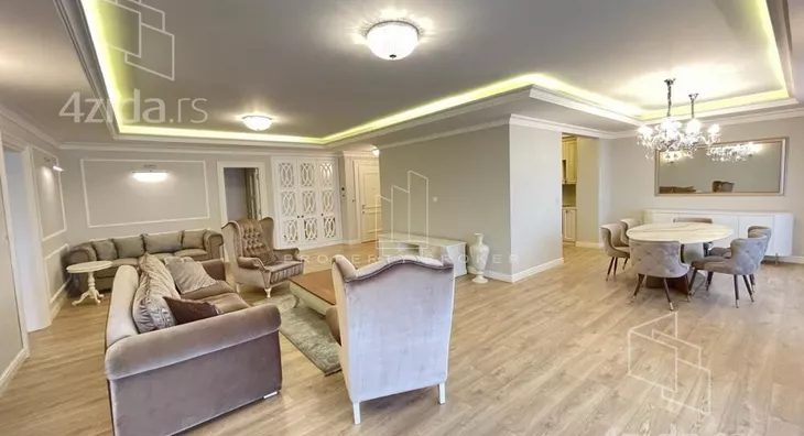 Petosoban stan | 4zida