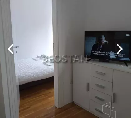Crveni Krst Vračar | 4zida.rs