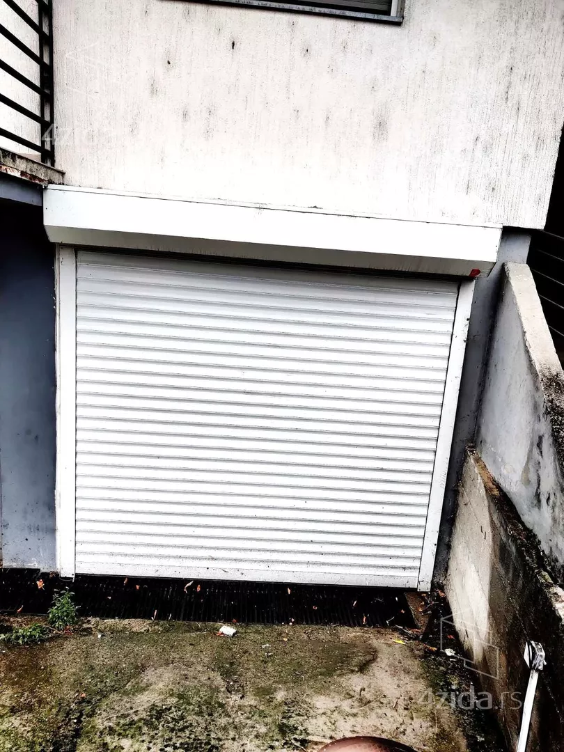 Garaža | 4zida